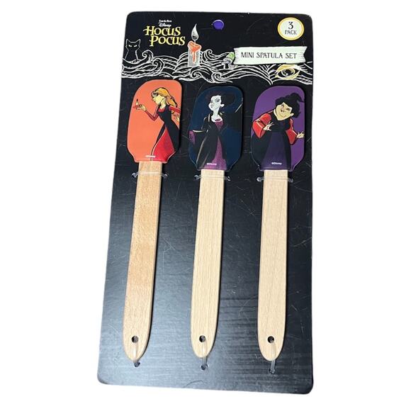 Disney 300 Years is a Long Wait! Hocus Pocus Mini Mitt & 3 Pack Mini Spatula Set - Picture 2 of 5